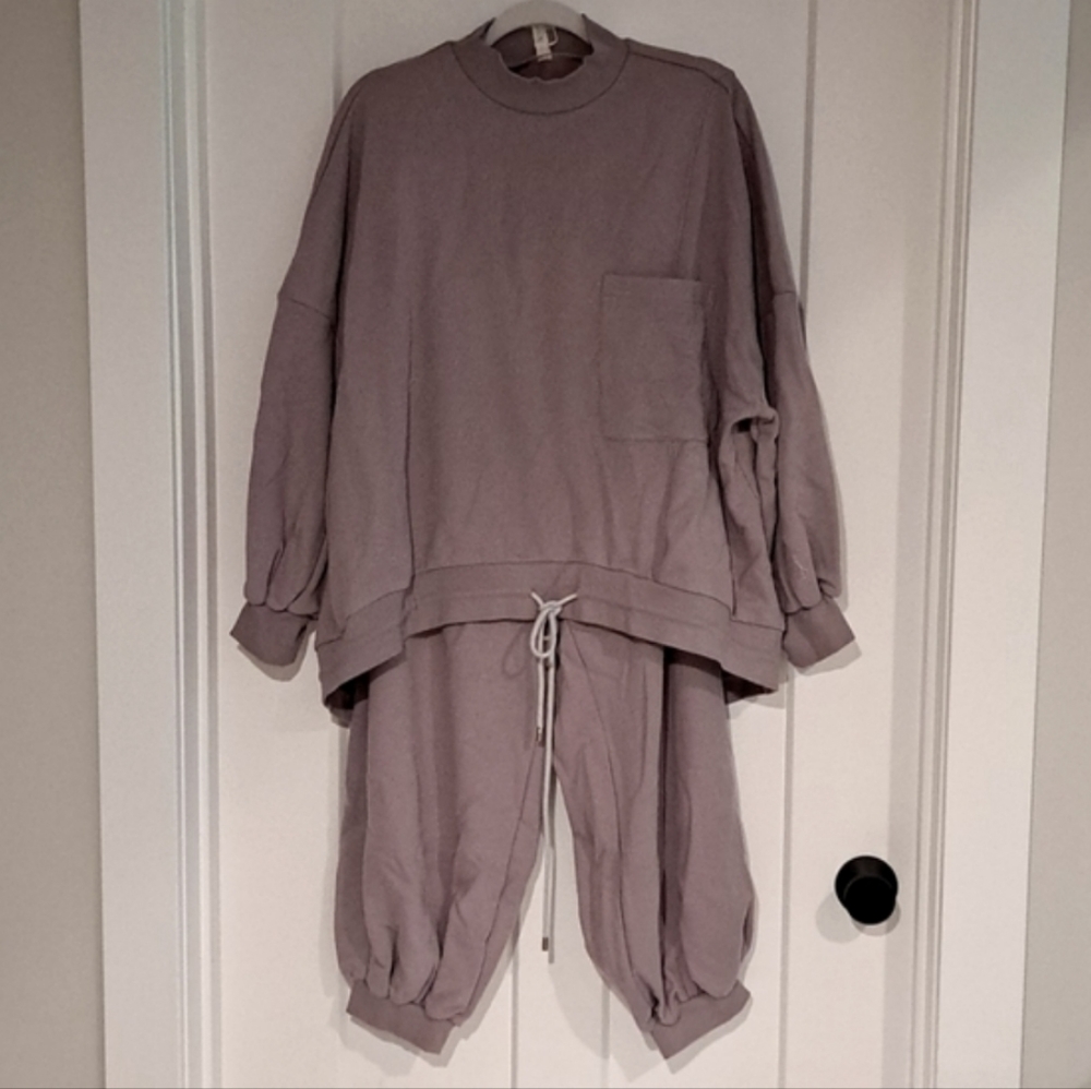 NWT Drawstring Hem Sweatshirt & Balloon Sweatpants Set (Dove Purple) -NAP - Picture 13 of 13